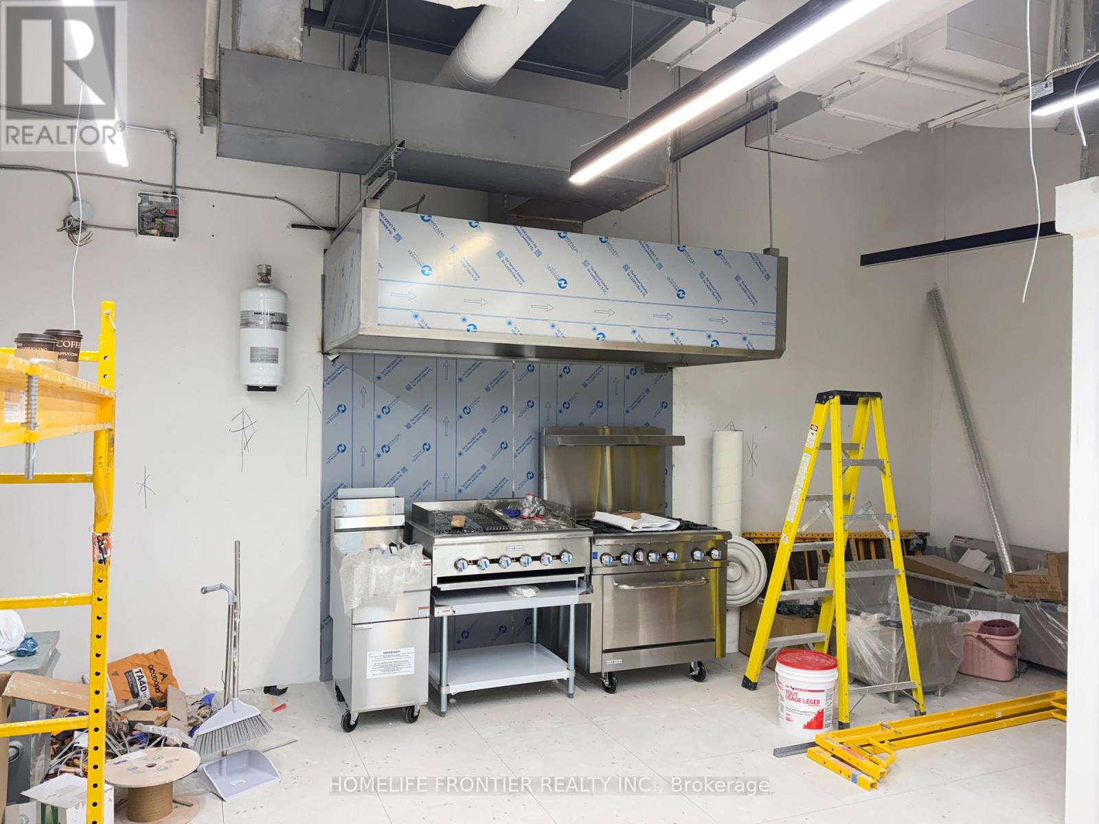 250 - 7181 Yonge Street, Markham, Ontario  L3T 0C7 - Photo 4 - N12615394