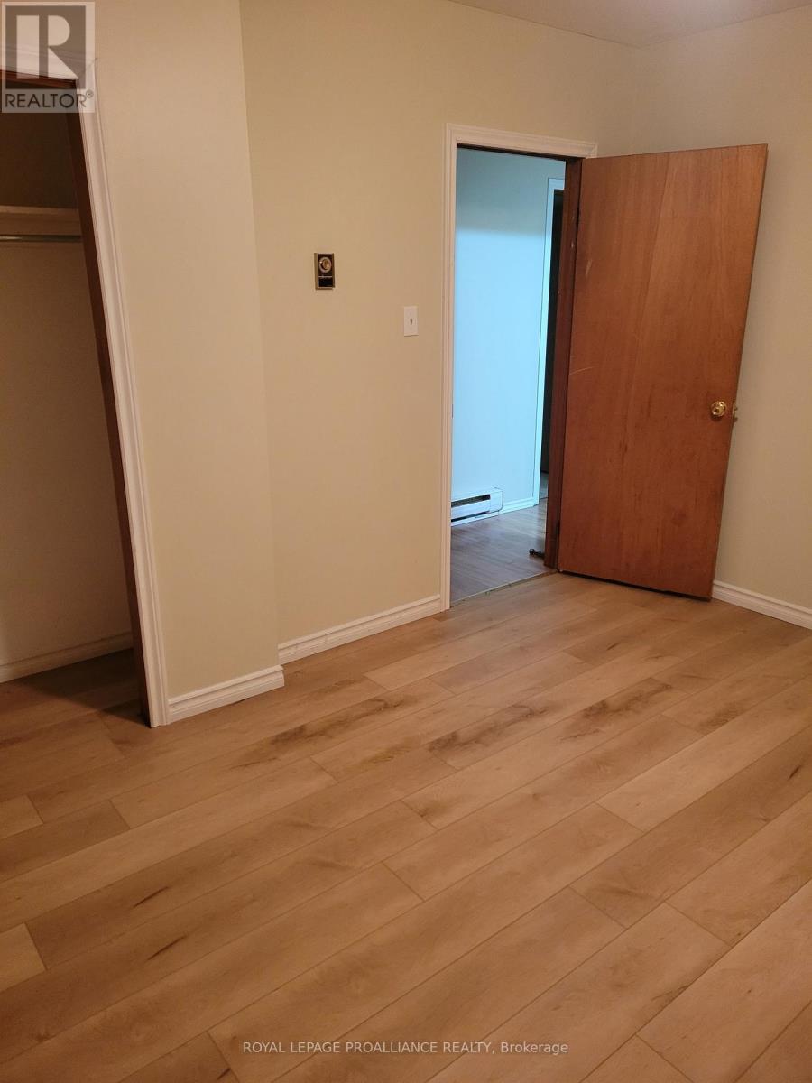 25 Quinte View Drive, Quinte West, Ontario  K8V 5P5 - Photo 10 - X12615452