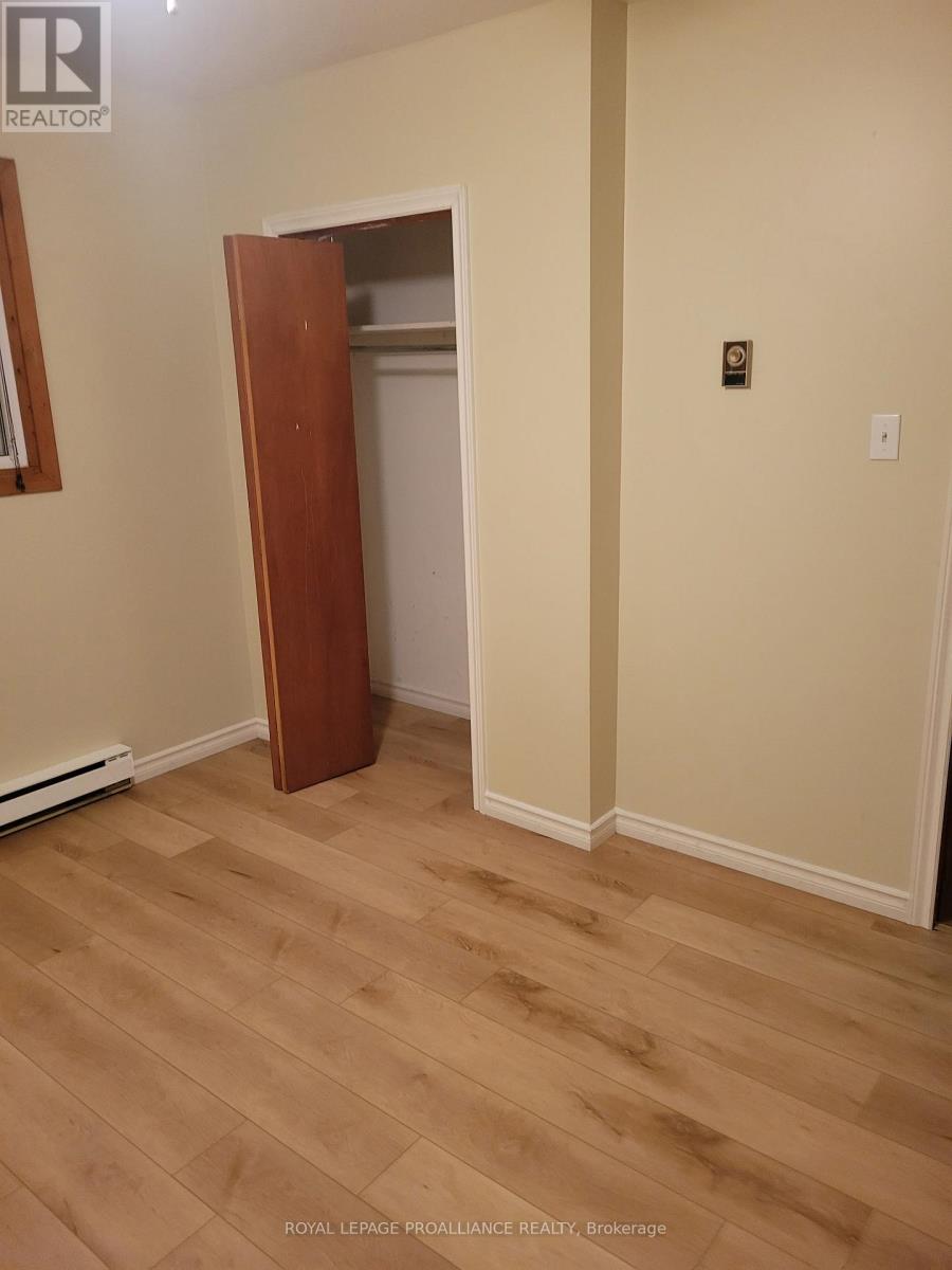 25 Quinte View Drive, Quinte West, Ontario  K8V 5P5 - Photo 12 - X12615452