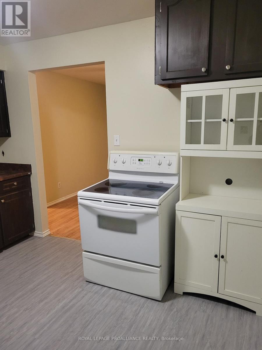 25 Quinte View Drive, Quinte West, Ontario  K8V 5P5 - Photo 4 - X12615452