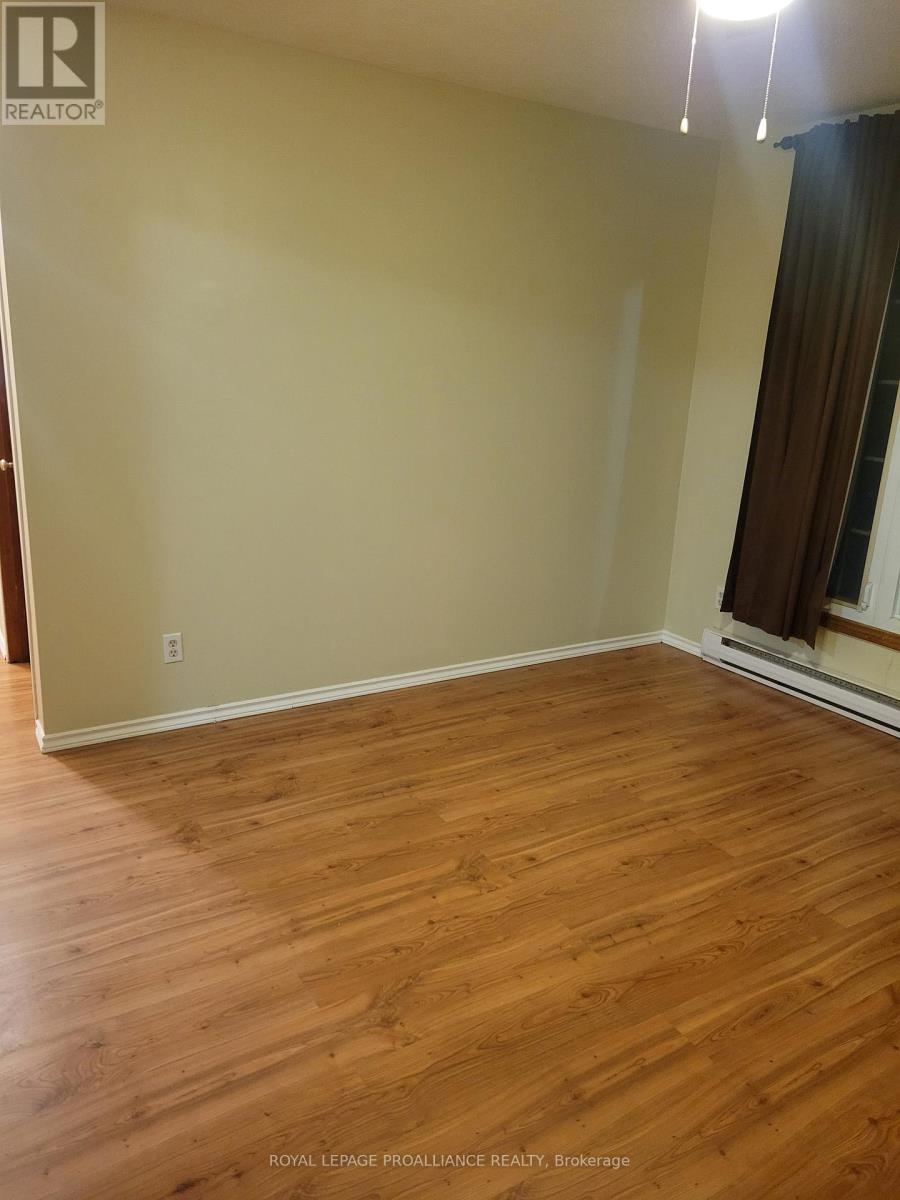 25 Quinte View Drive, Quinte West, Ontario  K8V 5P5 - Photo 8 - X12615452