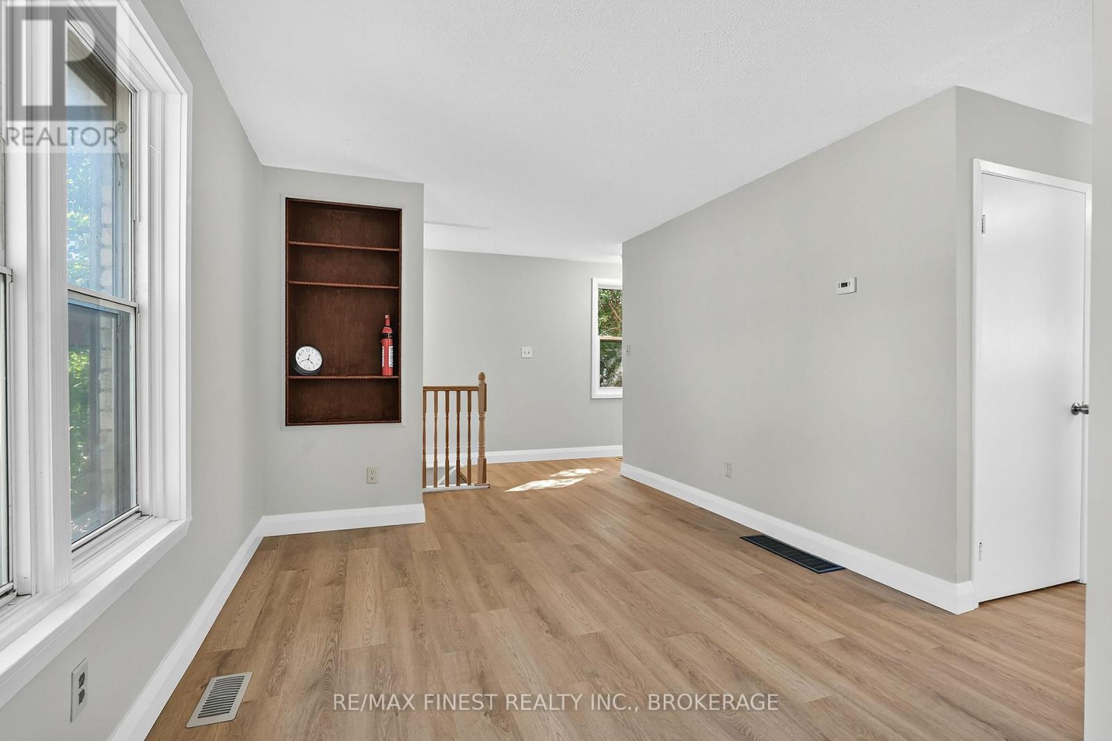 3 Foster Street, Kingston, Ontario  K7M 6L2 - Photo 3 - X12615446