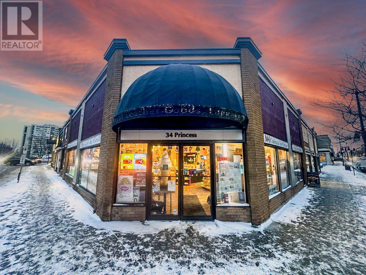 34 Princess Street, Kingston (Central City East), Ontario  K7L 1A4 - Photo 3 - X12615494