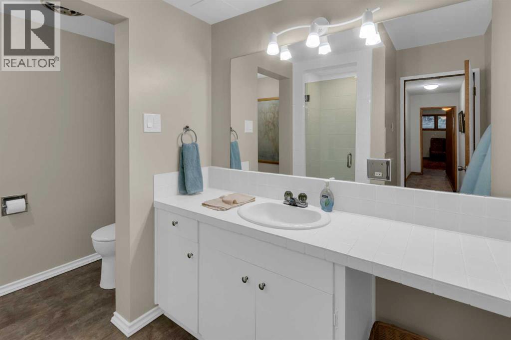 1801 Cayuga Drive Nw, Calgary, Alberta T2L 0N5 - Photo 28 - A2270316