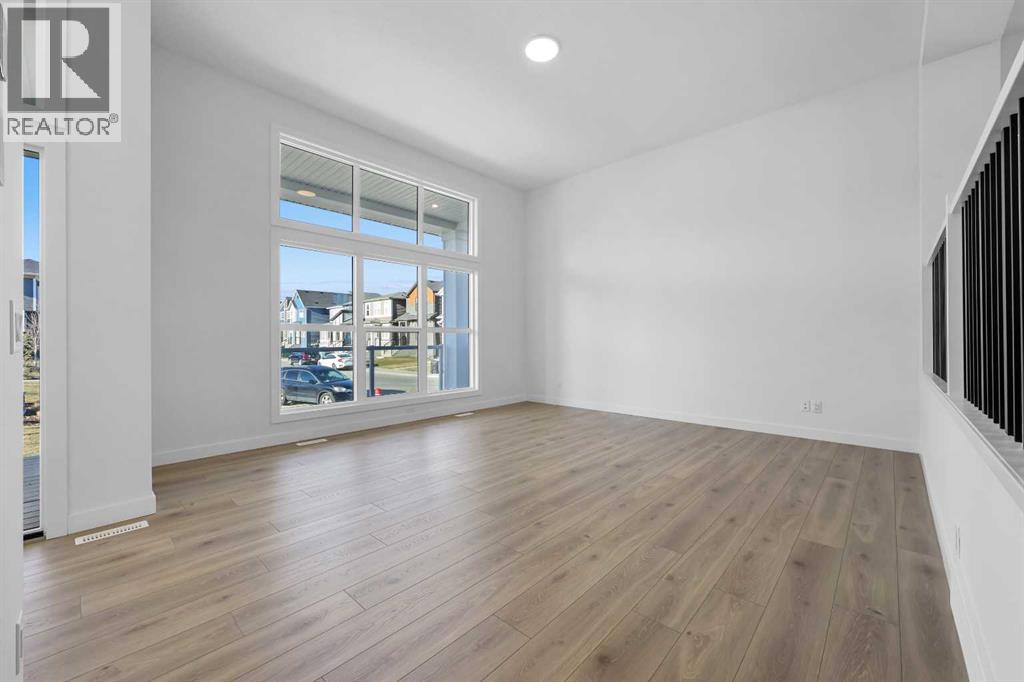 128 Mitchell Walk Nw, Calgary, Alberta T3R 2G2 - Photo 7 - A2272479