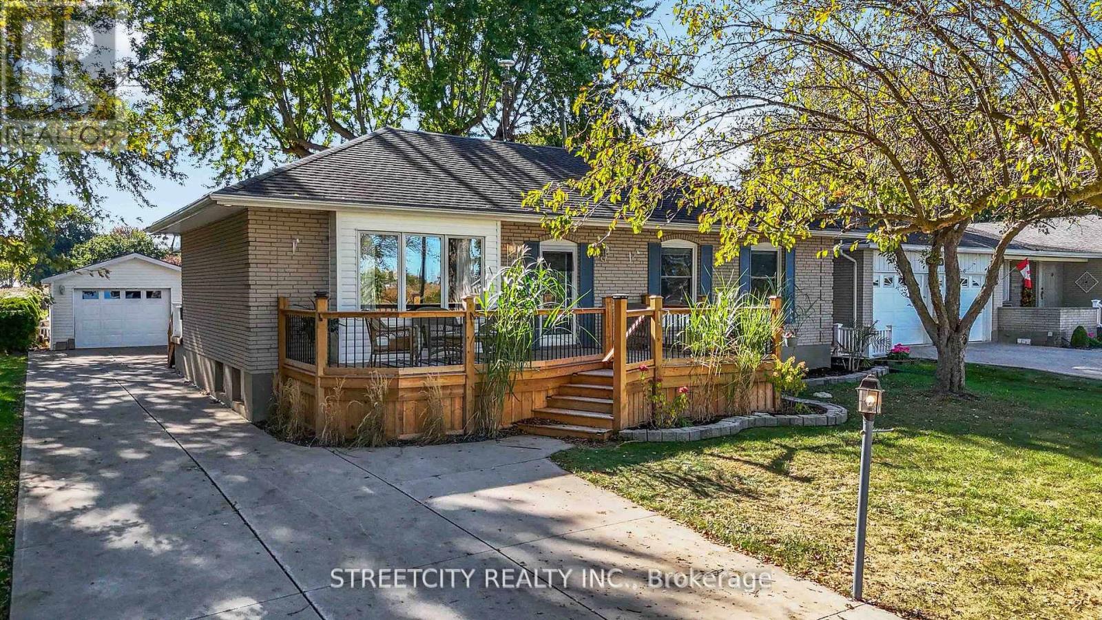 4767 St. Clair Parkway, St. Clair, Ontario  N0P 2B0 - Photo 2 - X12615438