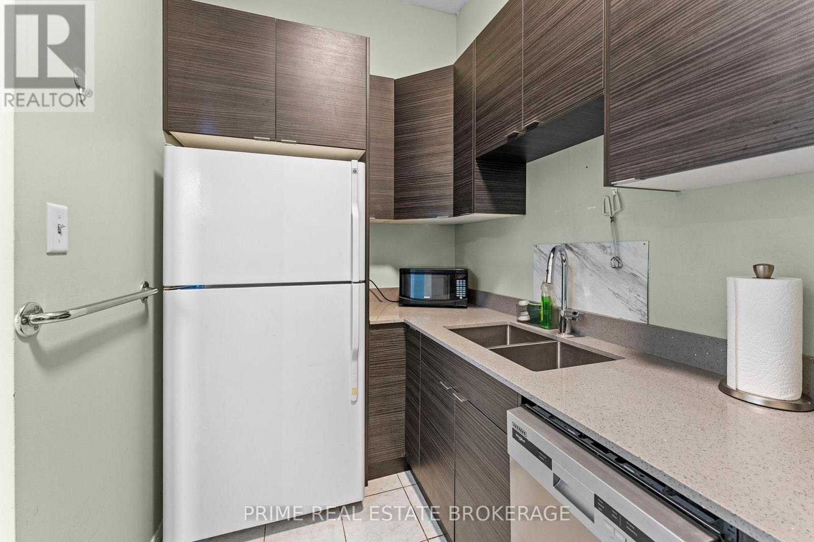 Unit 5 - 366 Richmond Street, London East, Ontario  N6A 3C7 - Photo 4 - X12615586