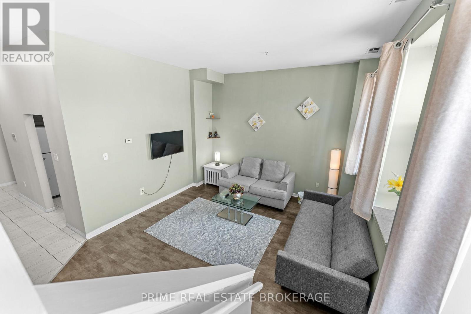 Unit 5 - 366 Richmond Street, London East, Ontario  N6A 3C7 - Photo 9 - X12615586