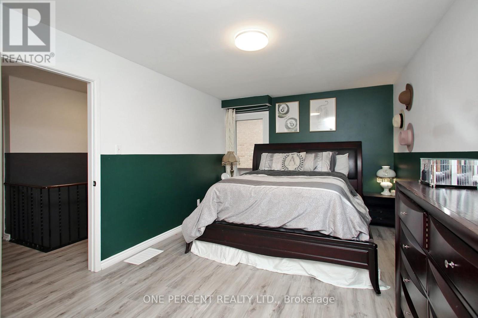 85 Ashford Court, Brampton, Ontario  L6V 3E2 - Photo 19 - W12615246