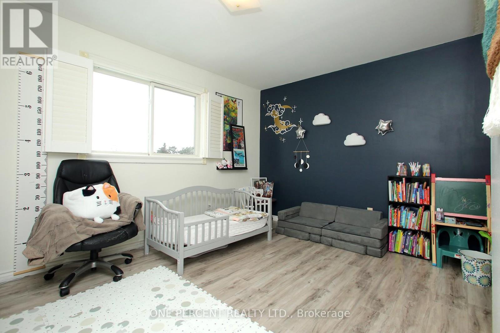 85 Ashford Court, Brampton, Ontario  L6V 3E2 - Photo 22 - W12615246