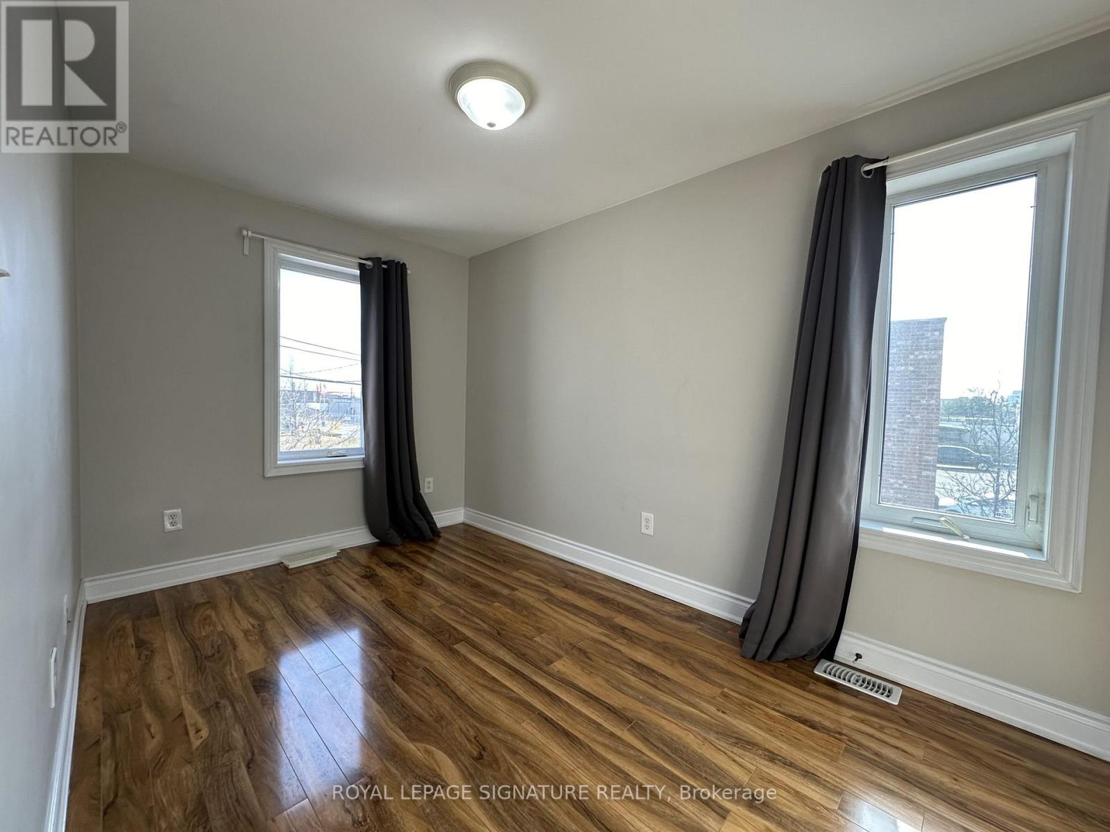 Upper - 899 Lakeshore Road E, Mississauga, Ontario  L5E 1E2 - Photo 6 - W12615298