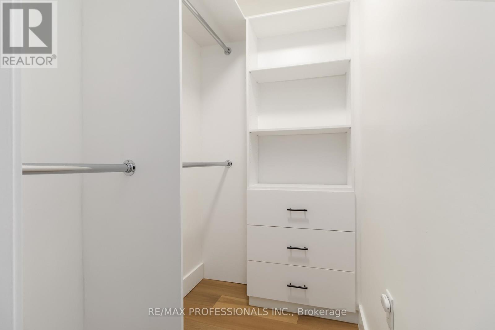 26 - 1250 Marlborough Court, Oakville, Ontario  L6H 2W7 - Photo 17 - W12615336