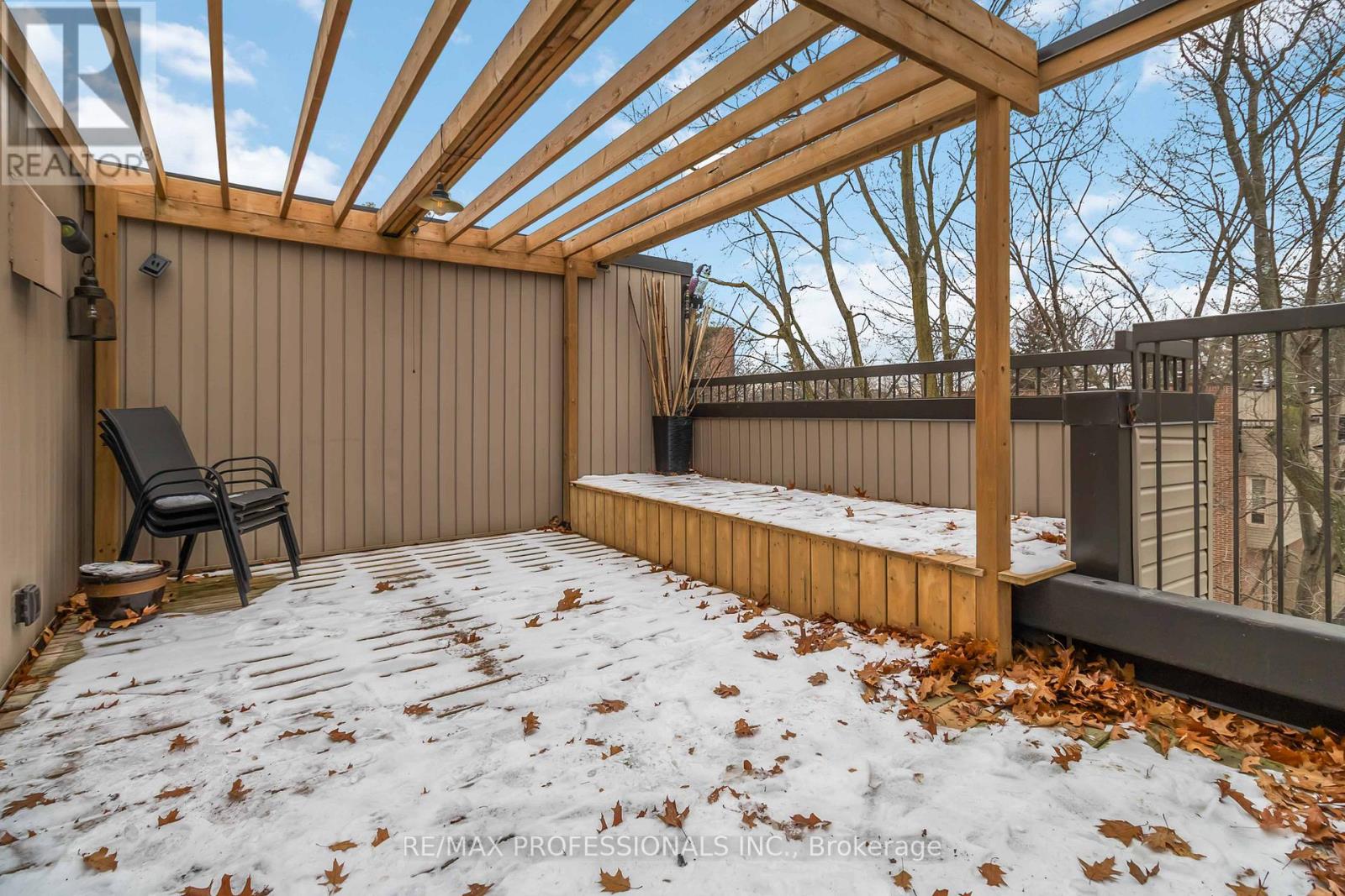 26 - 1250 Marlborough Court, Oakville, Ontario  L6H 2W7 - Photo 25 - W12615336