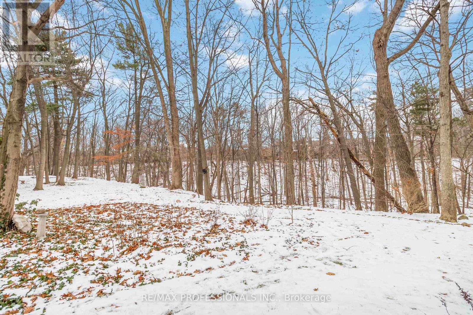 26 - 1250 Marlborough Court, Oakville, Ontario  L6H 2W7 - Photo 28 - W12615336