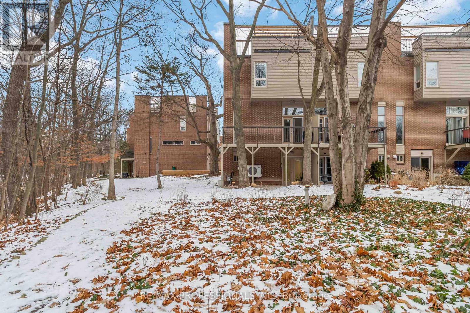 26 - 1250 Marlborough Court, Oakville, Ontario  L6H 2W7 - Photo 29 - W12615336