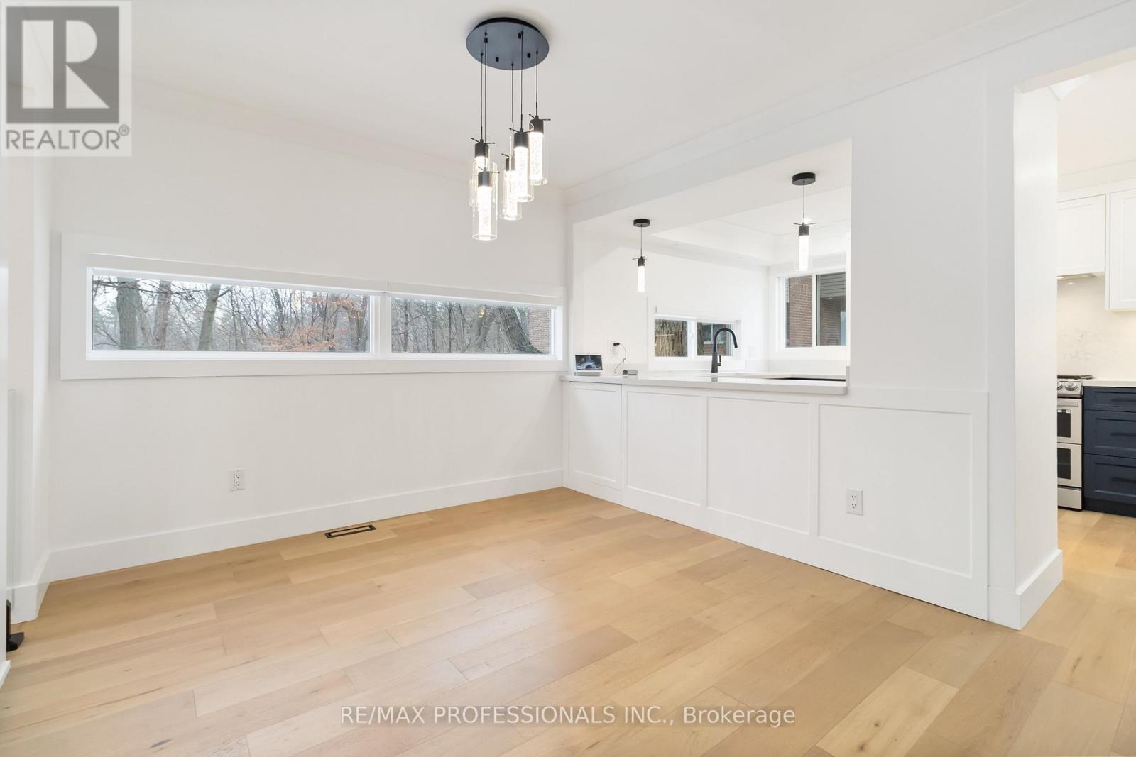 26 - 1250 Marlborough Court, Oakville, Ontario  L6H 2W7 - Photo 7 - W12615336