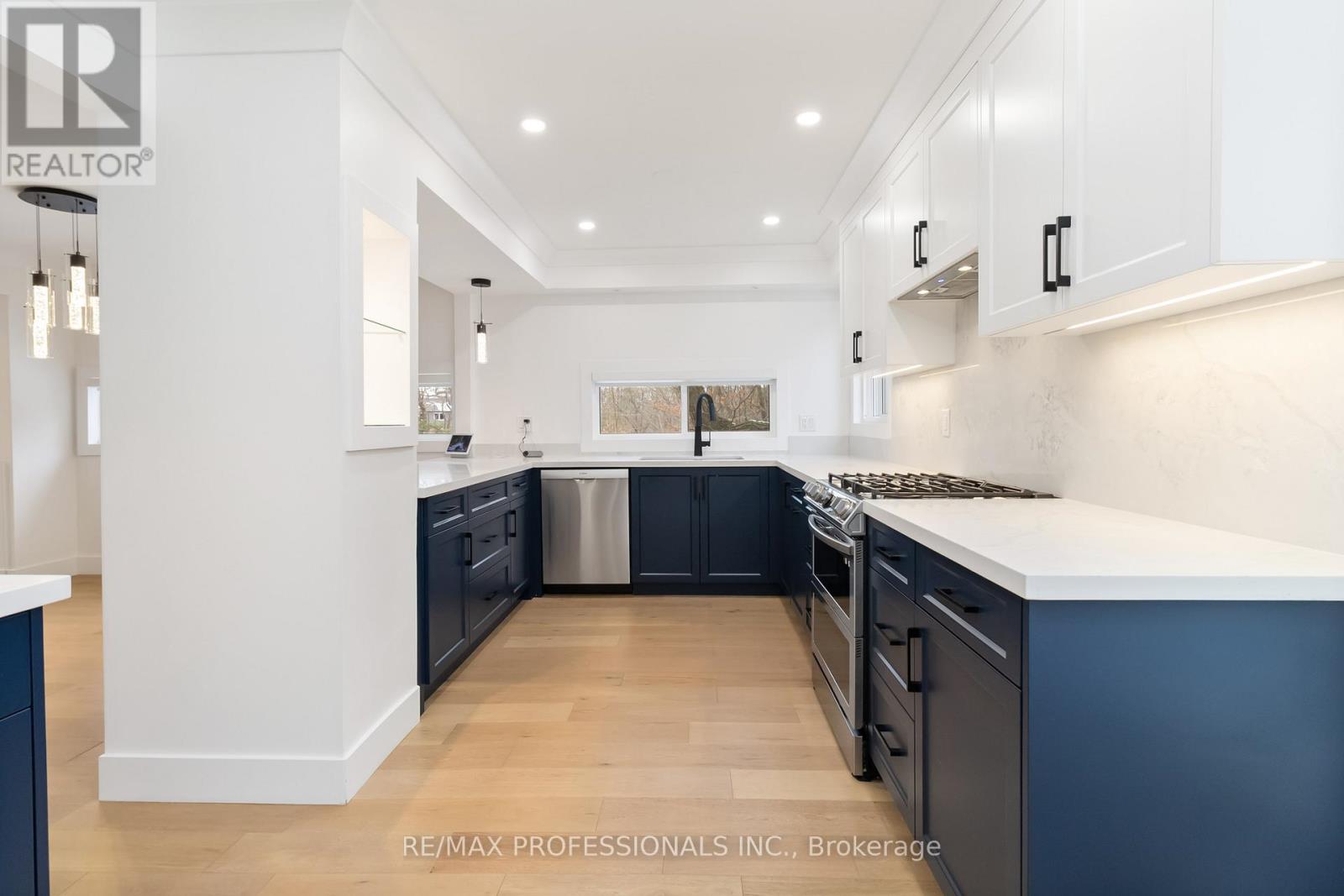 26 - 1250 Marlborough Court, Oakville, Ontario  L6H 2W7 - Photo 9 - W12615336