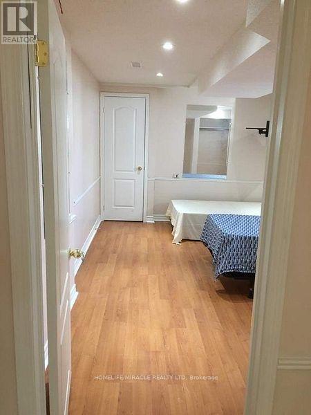 Bsmt - 25 Marine Drive, Brampton, Ontario  L6R 2H6 - Photo 5 - W12615362