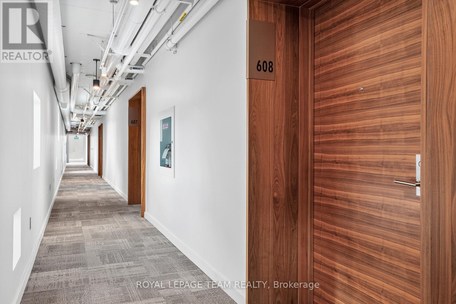 608 - 135 Barrette Street, Ottawa, Ontario K1L 7Z9 - Photo 2 - X12615432