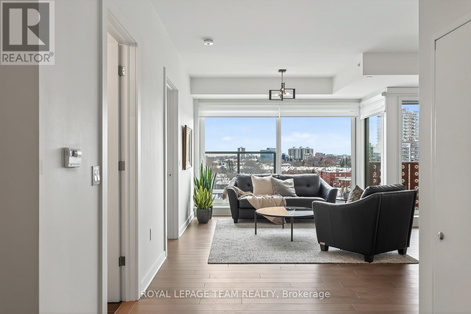 608 - 135 Barrette Street, Ottawa, Ontario K1L 7Z9 - Photo 8 - X12615432