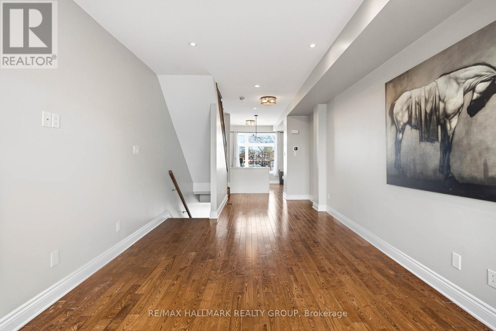 290 Cambridge Street N, Ottawa, Ontario  K1R 0B4 - Photo 9 - X12615560