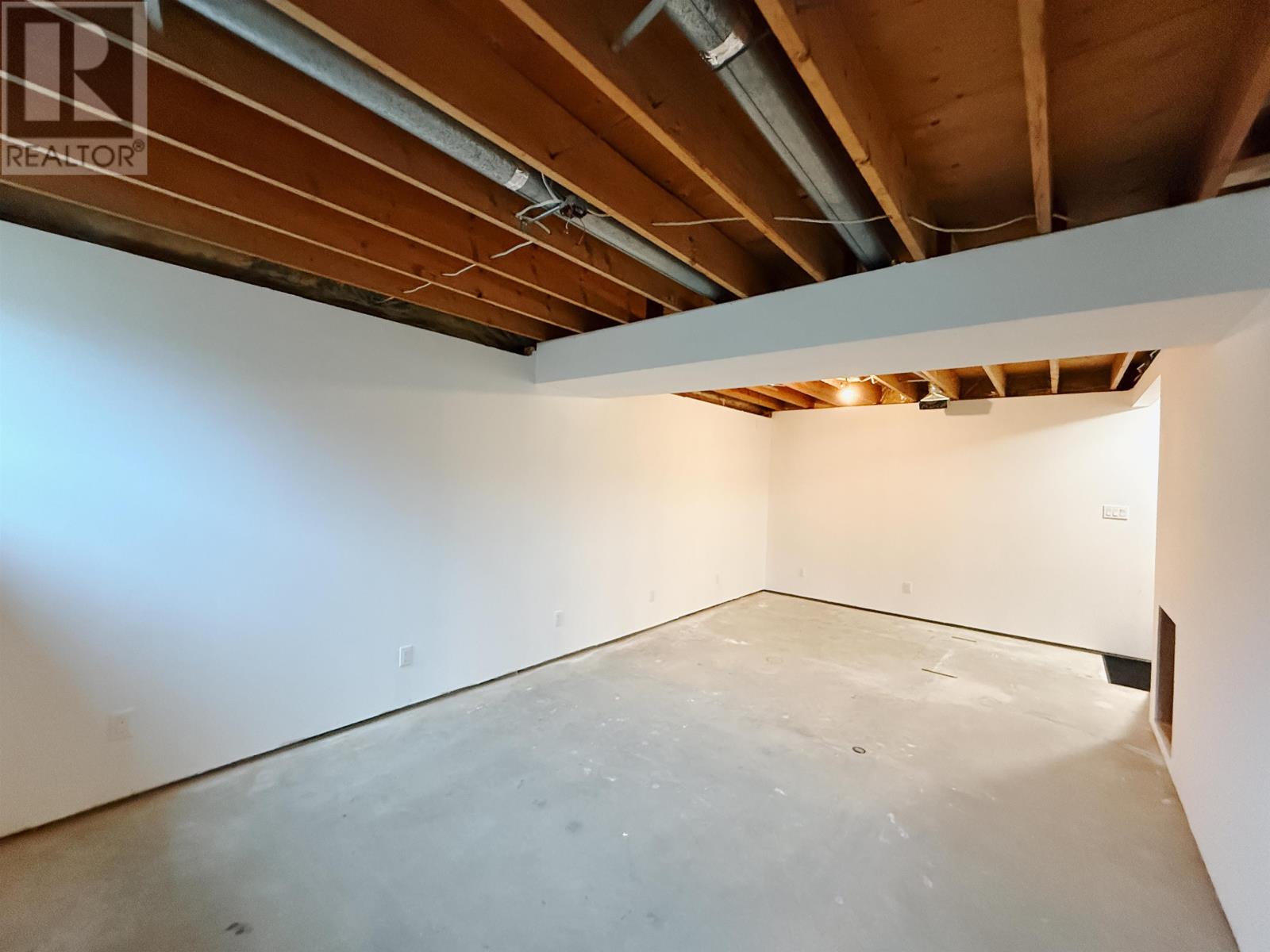 63 Peter Street West, Kenora, Ontario  P9N 3R4 - Photo 31 - TB253554