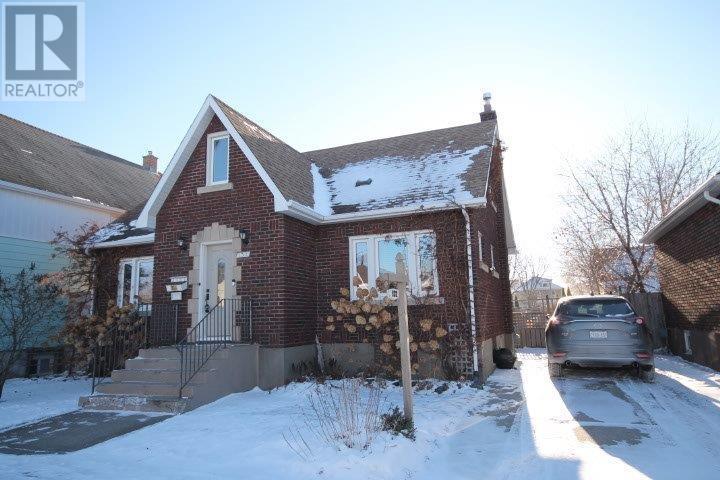 132 Cumming ST, Thunder Bay, Ontario