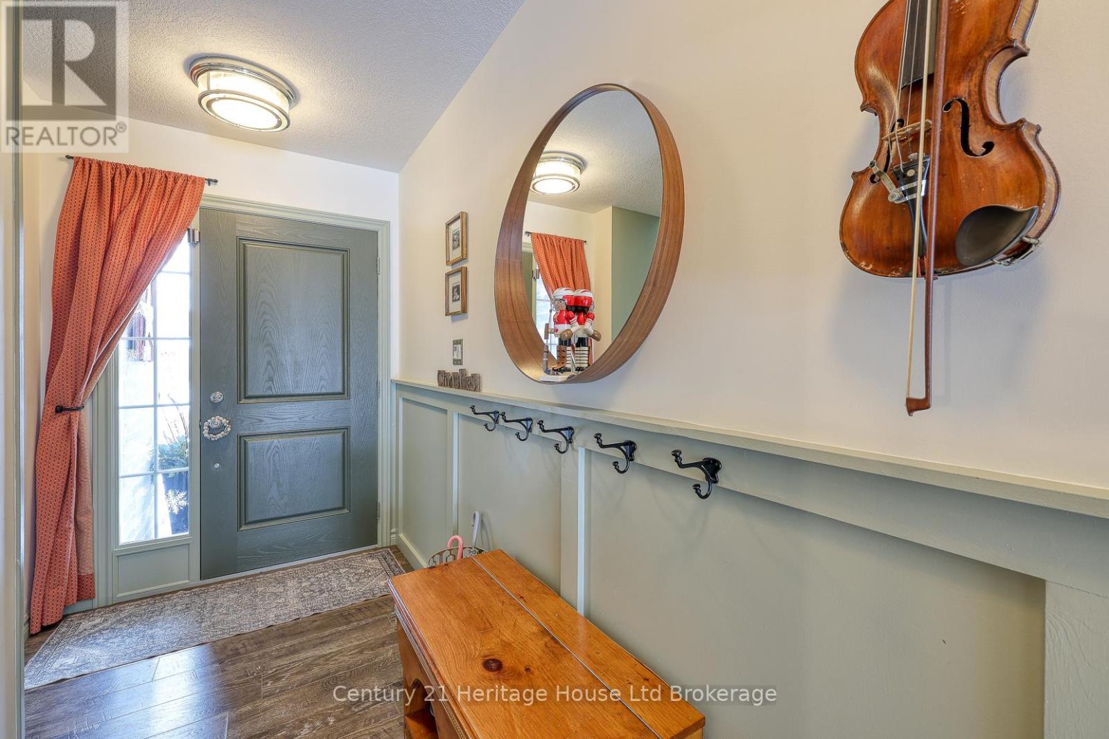 72 Pearl Street, Tillsonburg, Ontario  N4G 0A2 - Photo 5 - X12615442