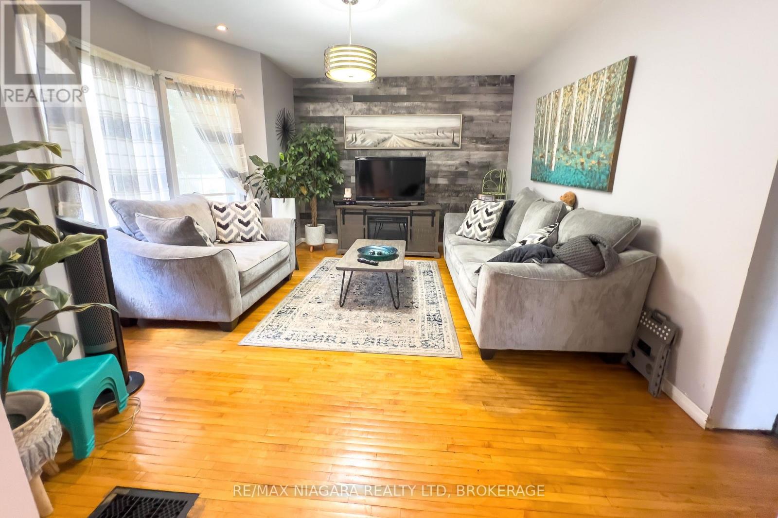 5791 Emery Street, Niagara Falls, Ontario  L2G 1L8 - Photo 10 - X12615520