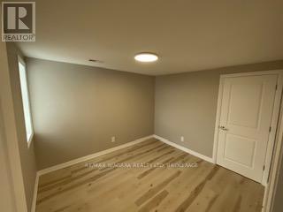 3976 Portage Road, Niagara Falls, Ontario  L2J 2K9 - Photo 11 - X12615590