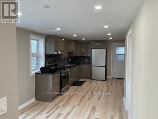 3976 Portage Road, Niagara Falls, Ontario  L2J 2K9 - Photo 2 - X12615590