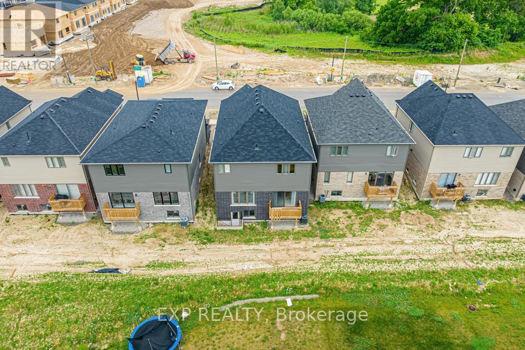 462 Blackburn Drive, Brantford, Ontario  N3T 6S8 - Photo 39 - X12615390