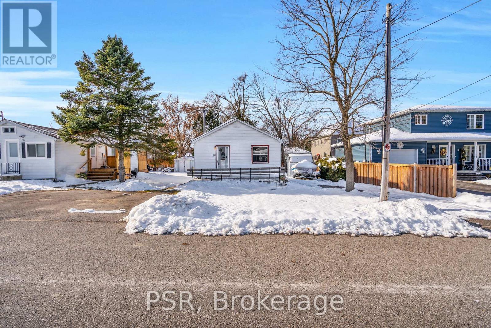 58 De La Salle Boulevard, Georgina, Ontario  L0E 1L0 - Photo 3 - N12615462