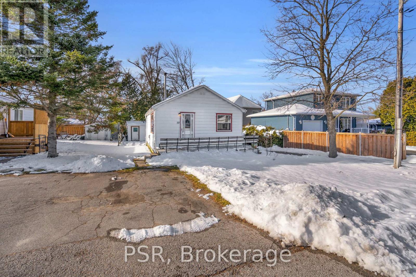 58 De La Salle Boulevard, Georgina, Ontario  L0E 1L0 - Photo 4 - N12615462