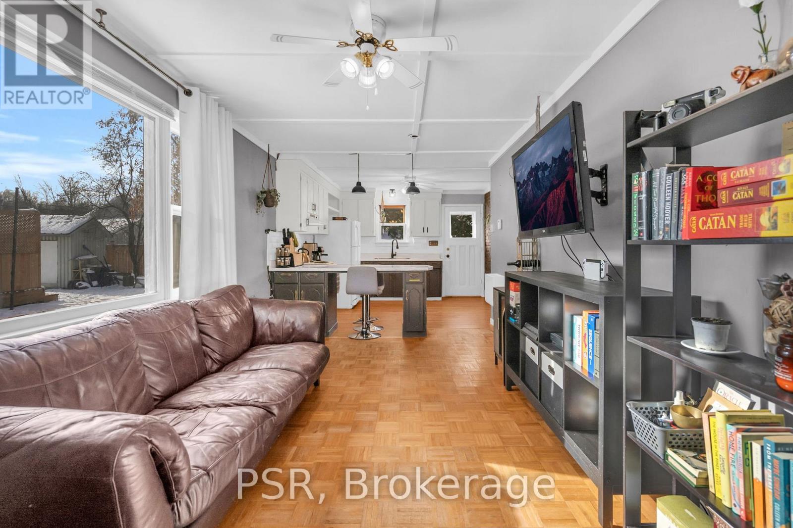 58 De La Salle Boulevard, Georgina, Ontario  L0E 1L0 - Photo 8 - N12615462