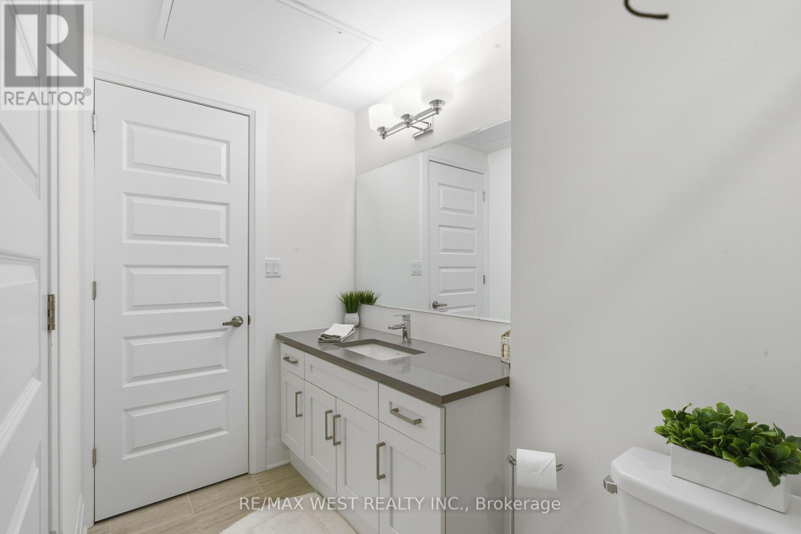 412 - 2 Adam Sellers Street, Markham, Ontario L6B 1P2 - Photo 11 - N12610856