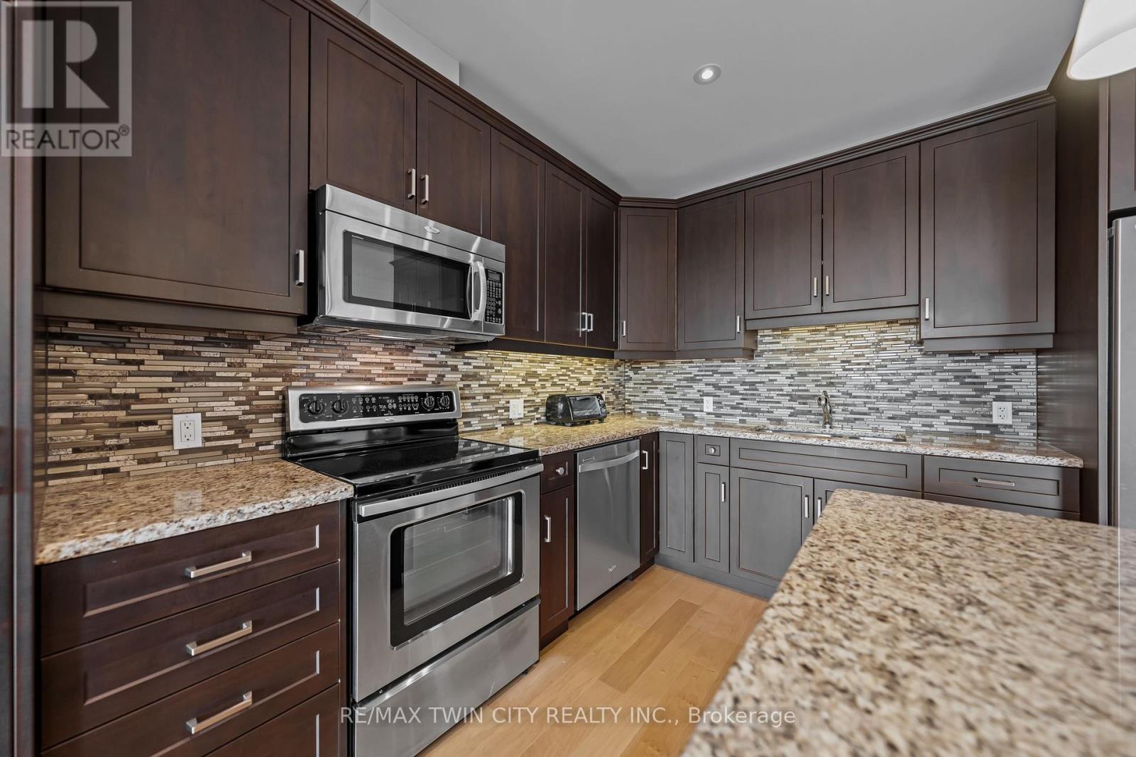 706 - 223 Erb Street W, Waterloo, Ontario  N2L 0B3 - Photo 20 - X12370834