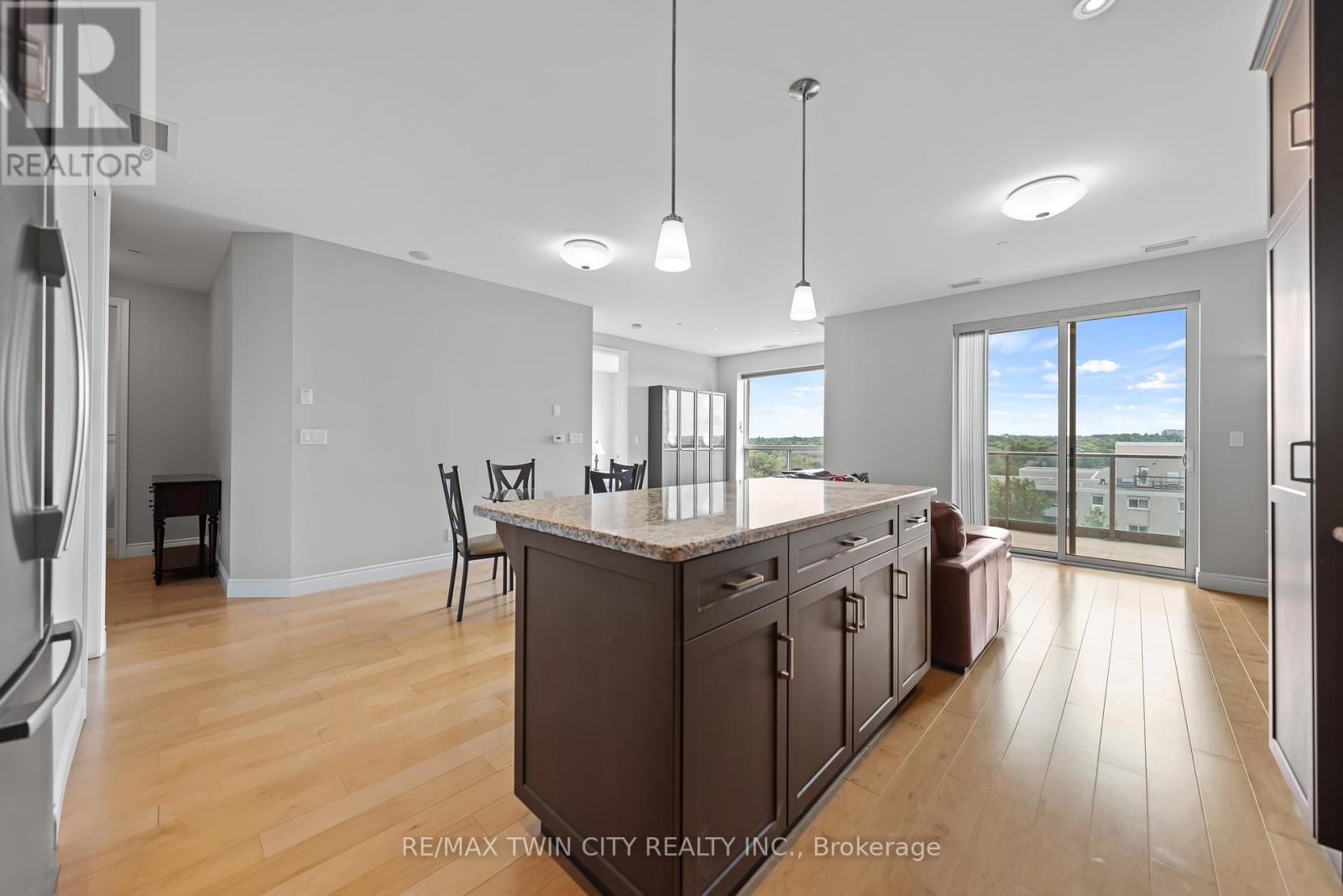 706 - 223 Erb Street W, Waterloo, Ontario  N2L 0B3 - Photo 23 - X12370834