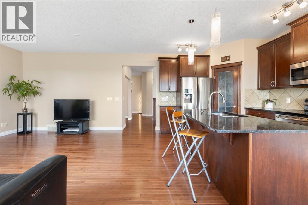 139 Sherwood Hill Nw, Calgary, Alberta  T3R 1P8 - Photo 6 - A2262436