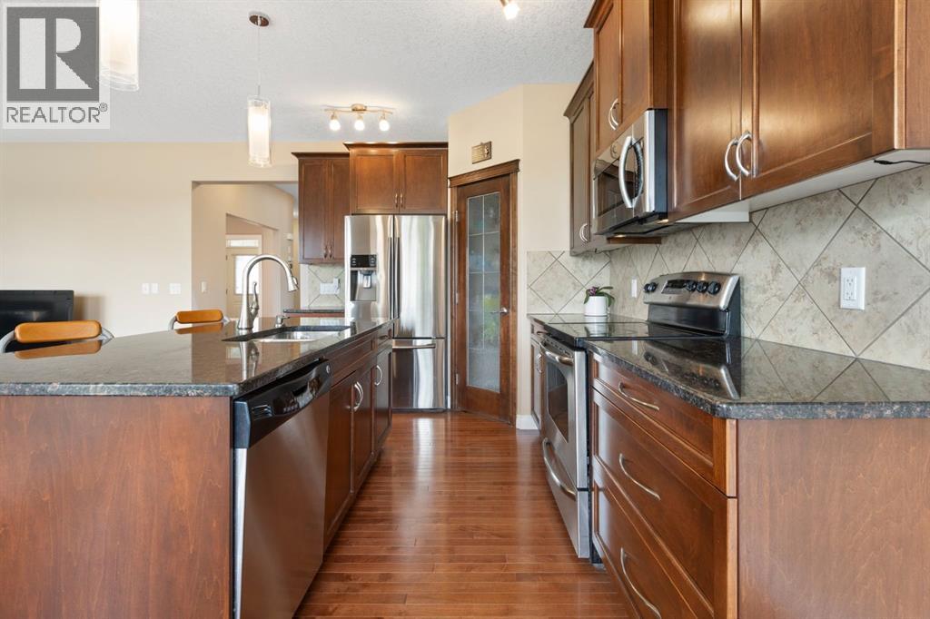 139 Sherwood Hill Nw, Calgary, Alberta  T3R 1P8 - Photo 8 - A2262436