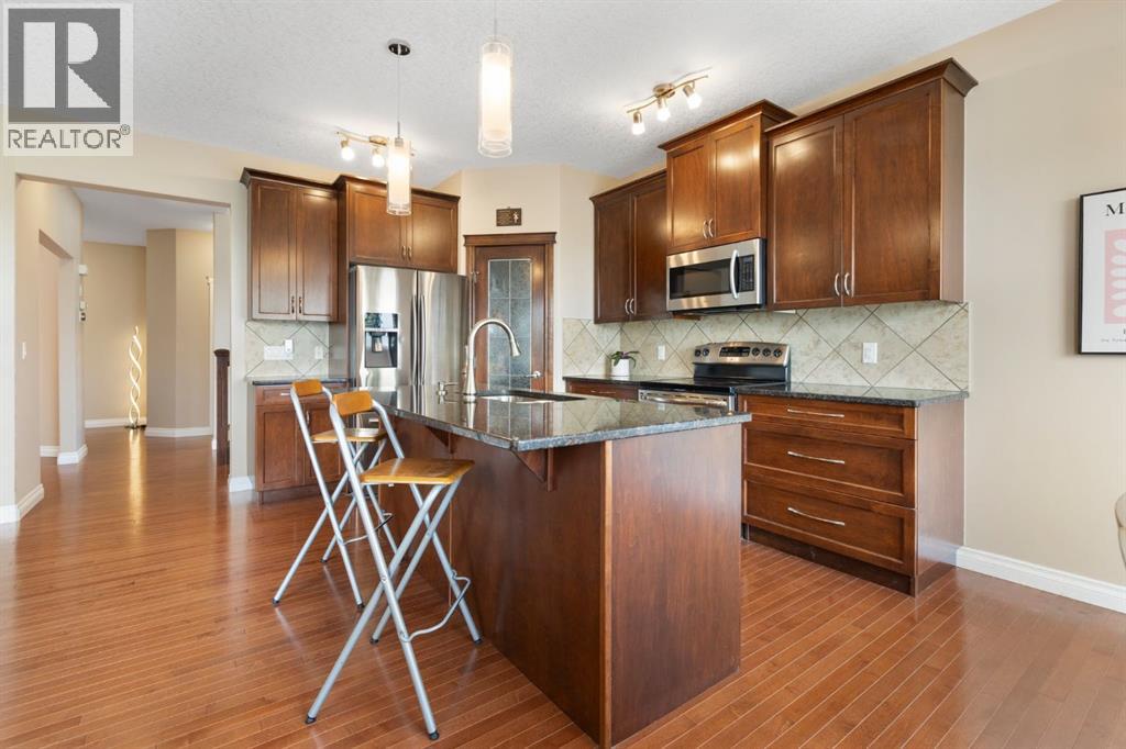139 Sherwood Hill Nw, Calgary, Alberta  T3R 1P8 - Photo 9 - A2262436