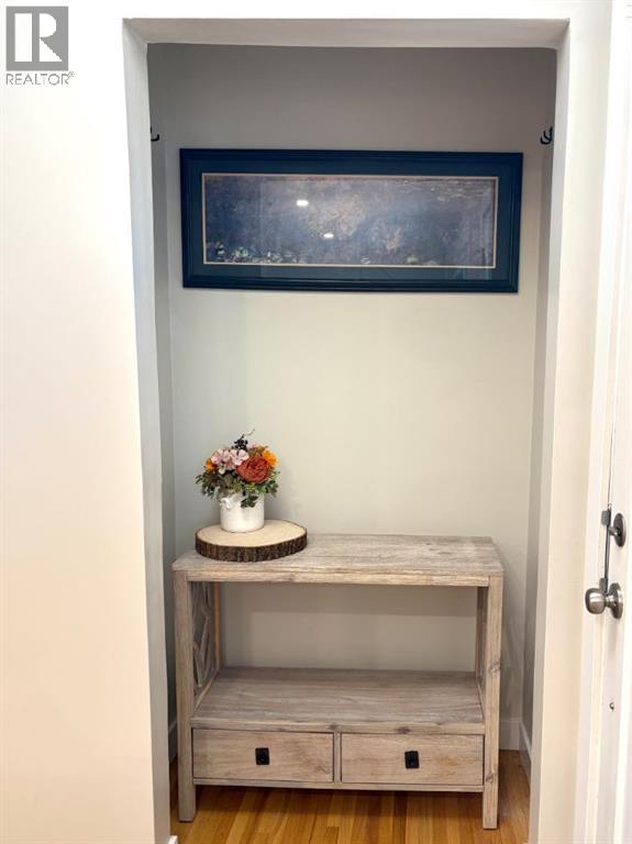 124 Glenpatrick Drive Sw, Calgary, Alberta  T3E 4L6 - Photo 5 - A2269591