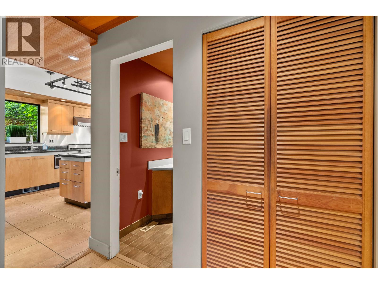 5588 Olympic Street, Vancouver, British Columbia  V6N 1Z5 - Photo 15 - R3070353