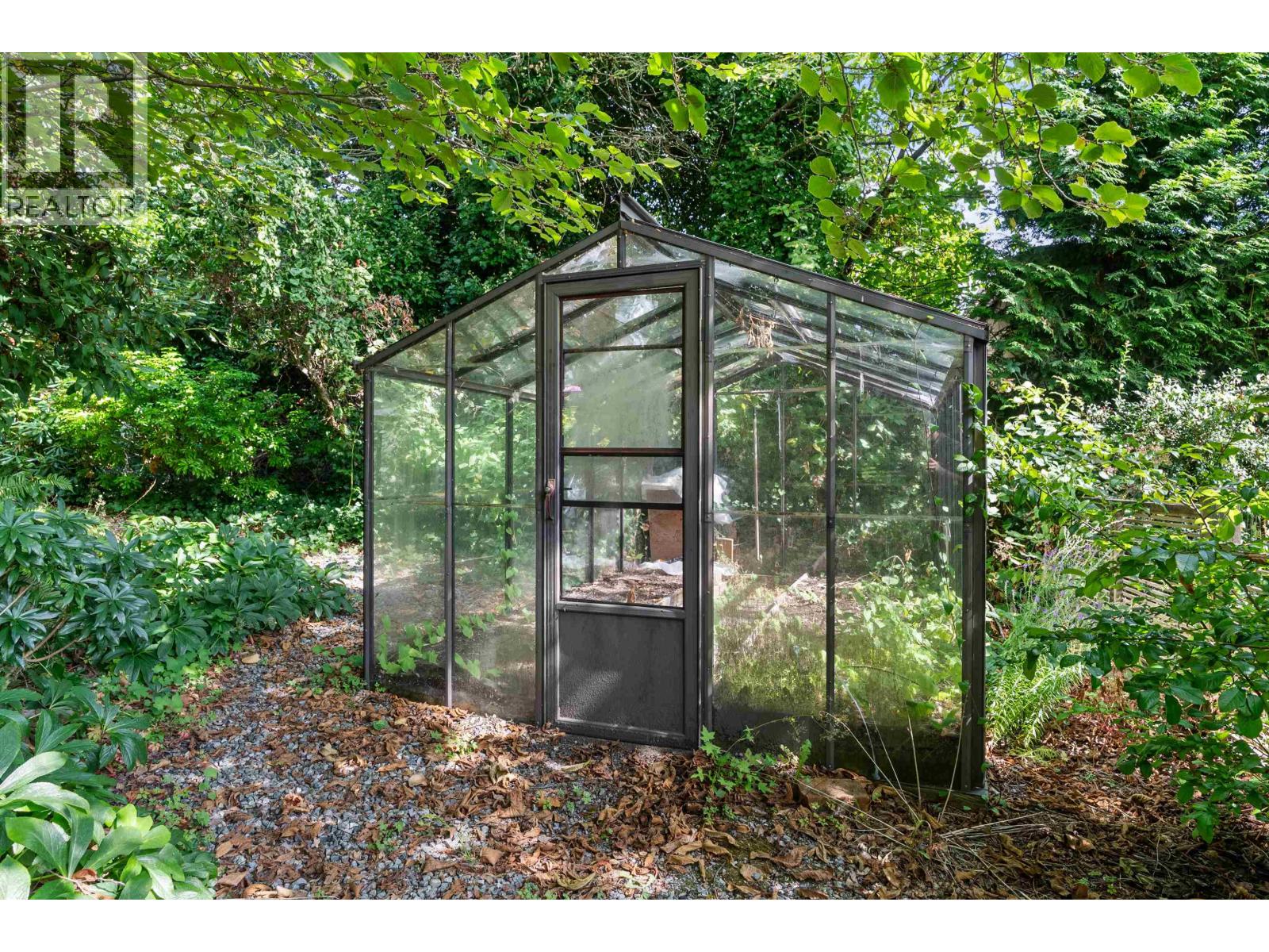 5588 Olympic Street, Vancouver, British Columbia  V6N 1Z5 - Photo 29 - R3070353