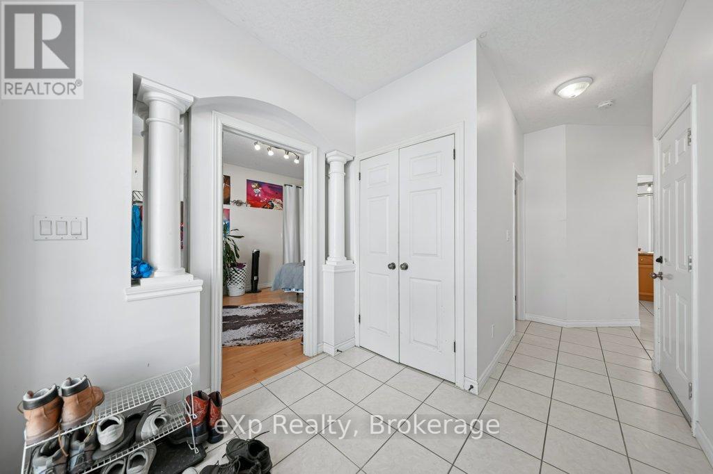 53 Truesdale Crescent, Guelph, Ontario  N1G 5H4 - Photo 5 - X12615498