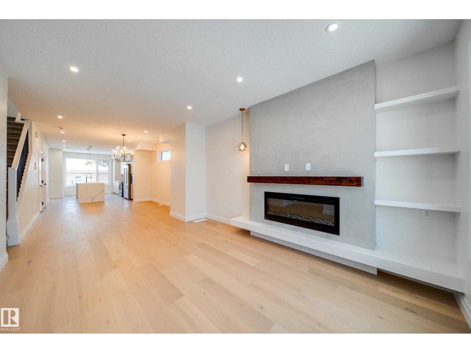 10649 81 St Nw, Edmonton, Alberta  T6A 3W7 - Photo 11 - E4467834