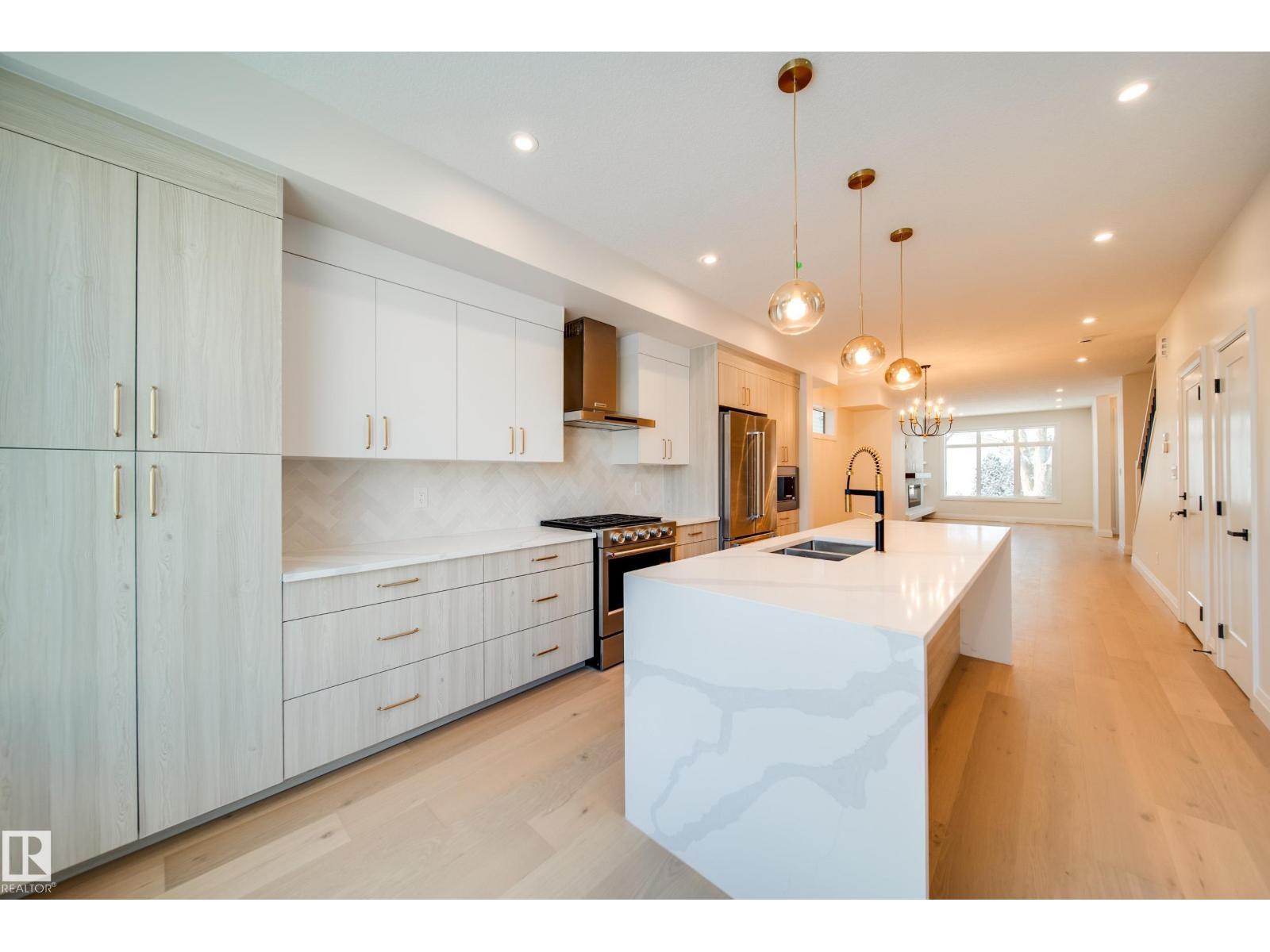 10649 81 St Nw, Edmonton, Alberta  T6A 3W7 - Photo 5 - E4467834