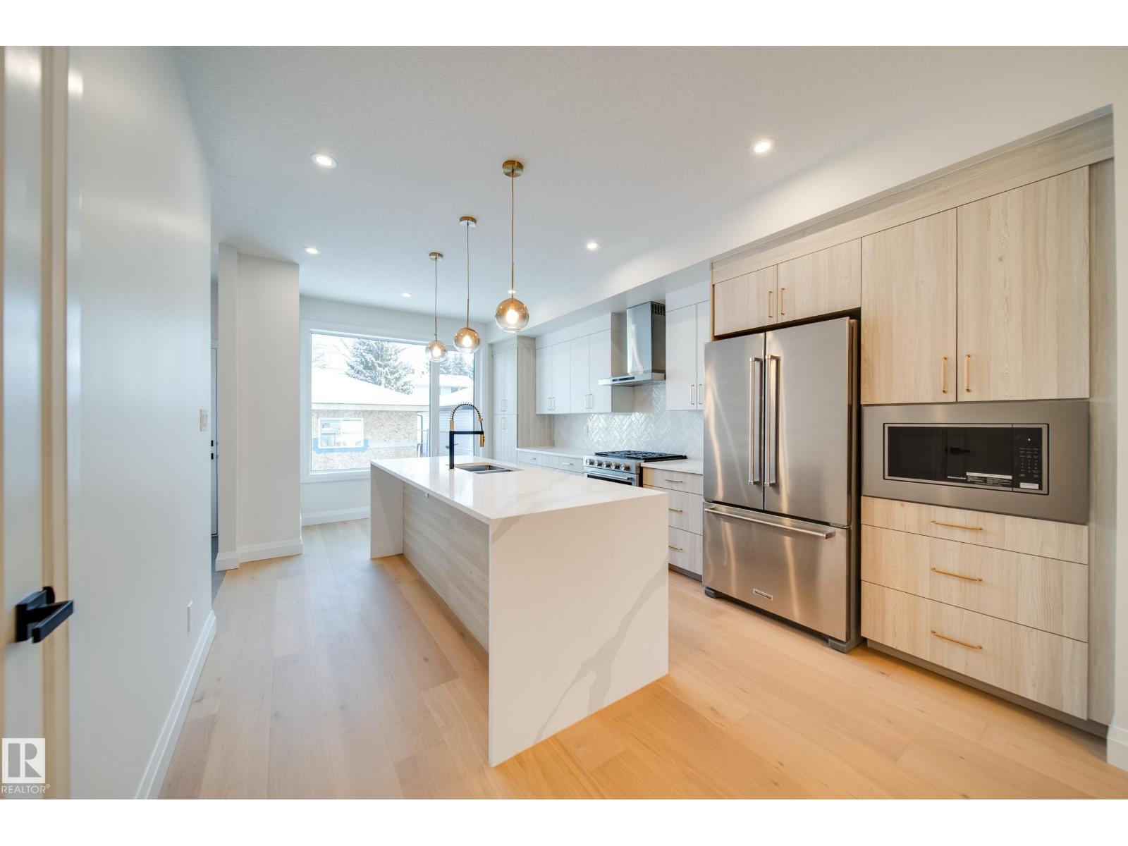 10649 81 St Nw, Edmonton, Alberta  T6A 3W7 - Photo 7 - E4467834