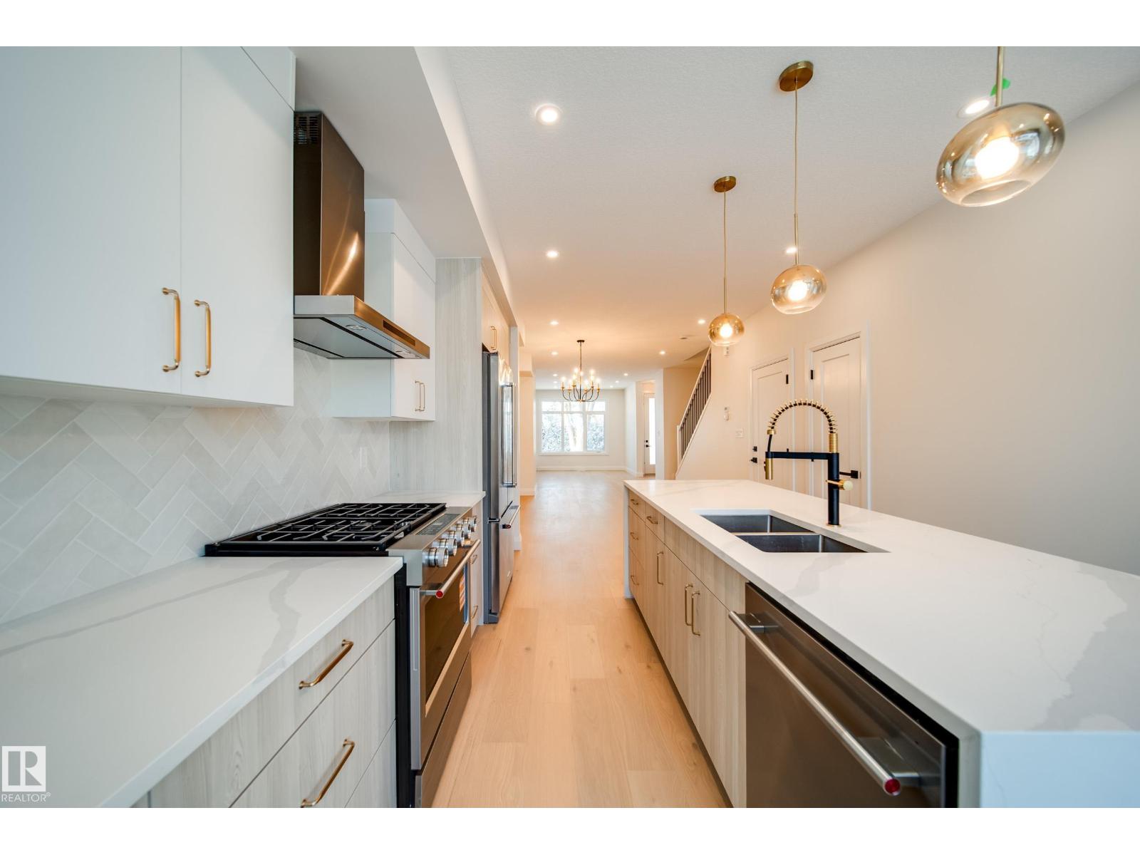 10649 81 St Nw, Edmonton, Alberta  T6A 3W7 - Photo 8 - E4467834