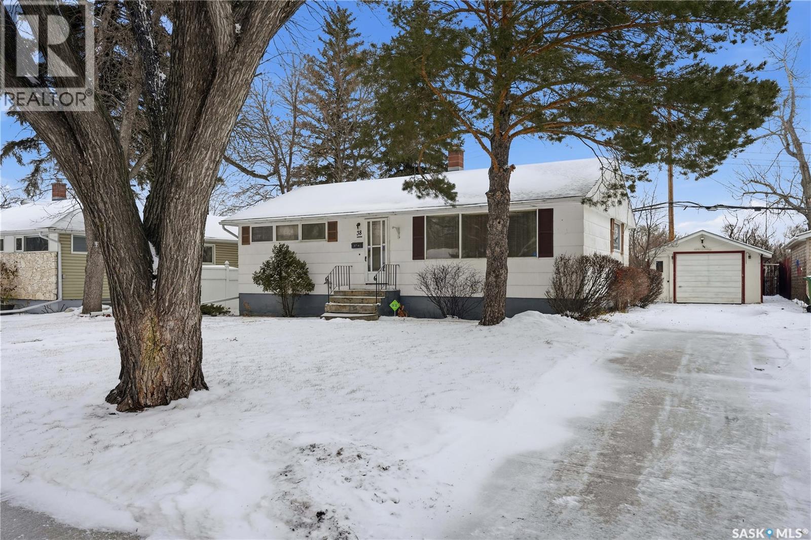 38 Portland CRESCENT, Regina, Saskatchewan